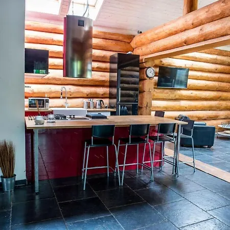 Feriehus Spacious Holiday With Internet Lomnice nad Popelkou